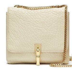 Elizabeth & James Cynnie xbody